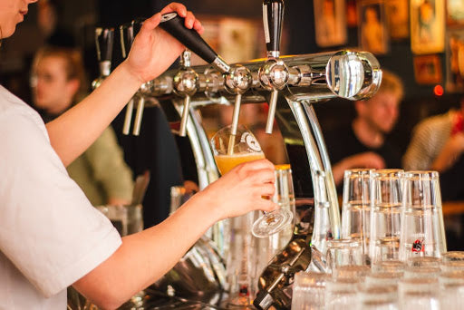 Die erforderlichen Qualifikationen für die Eröffnung eines Restaurants