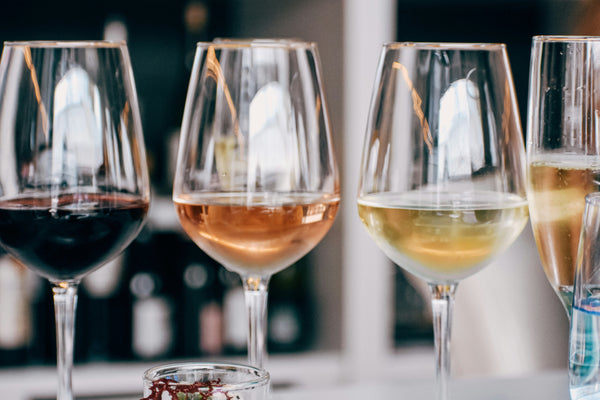 Vins sans alcool et vins désalcoolisés : comment les intégrer à sa carte ?