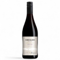 Bottiglia di vino Humo Blanco Pinot Noir 2022 della tenuta Vignobles François Lurton